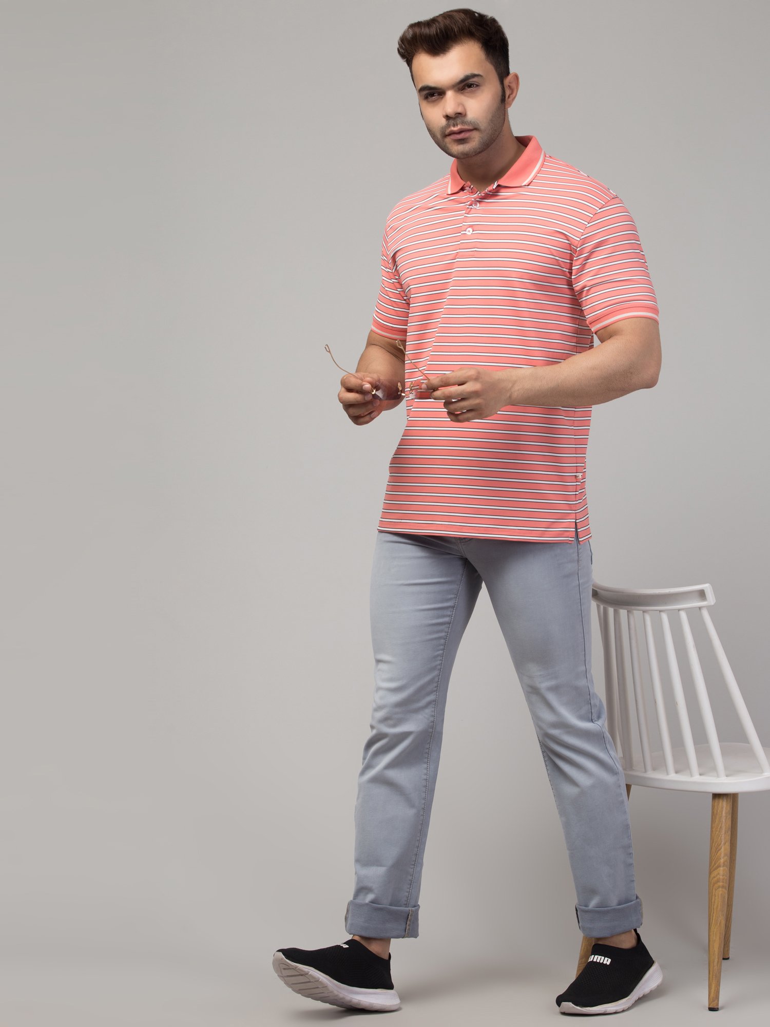Striped Men Round Neck Reversible pink T-Shirt