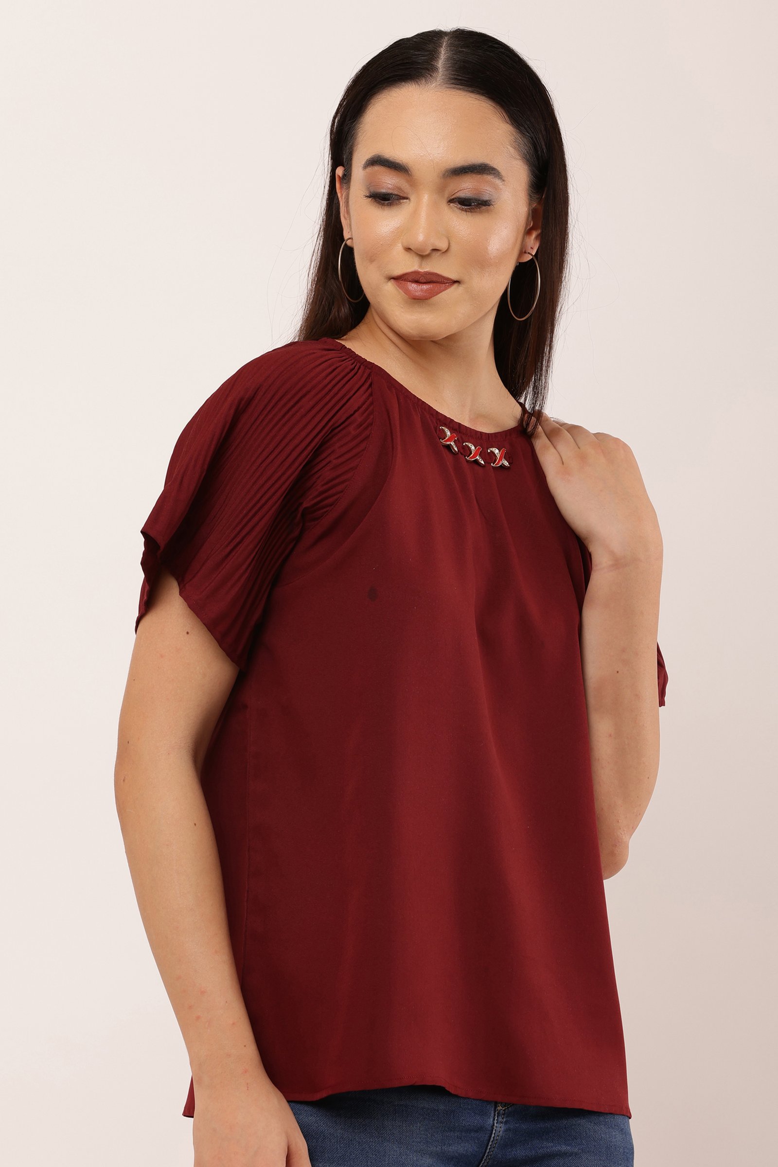 Women Stylish Poly Crepe Top MAROON